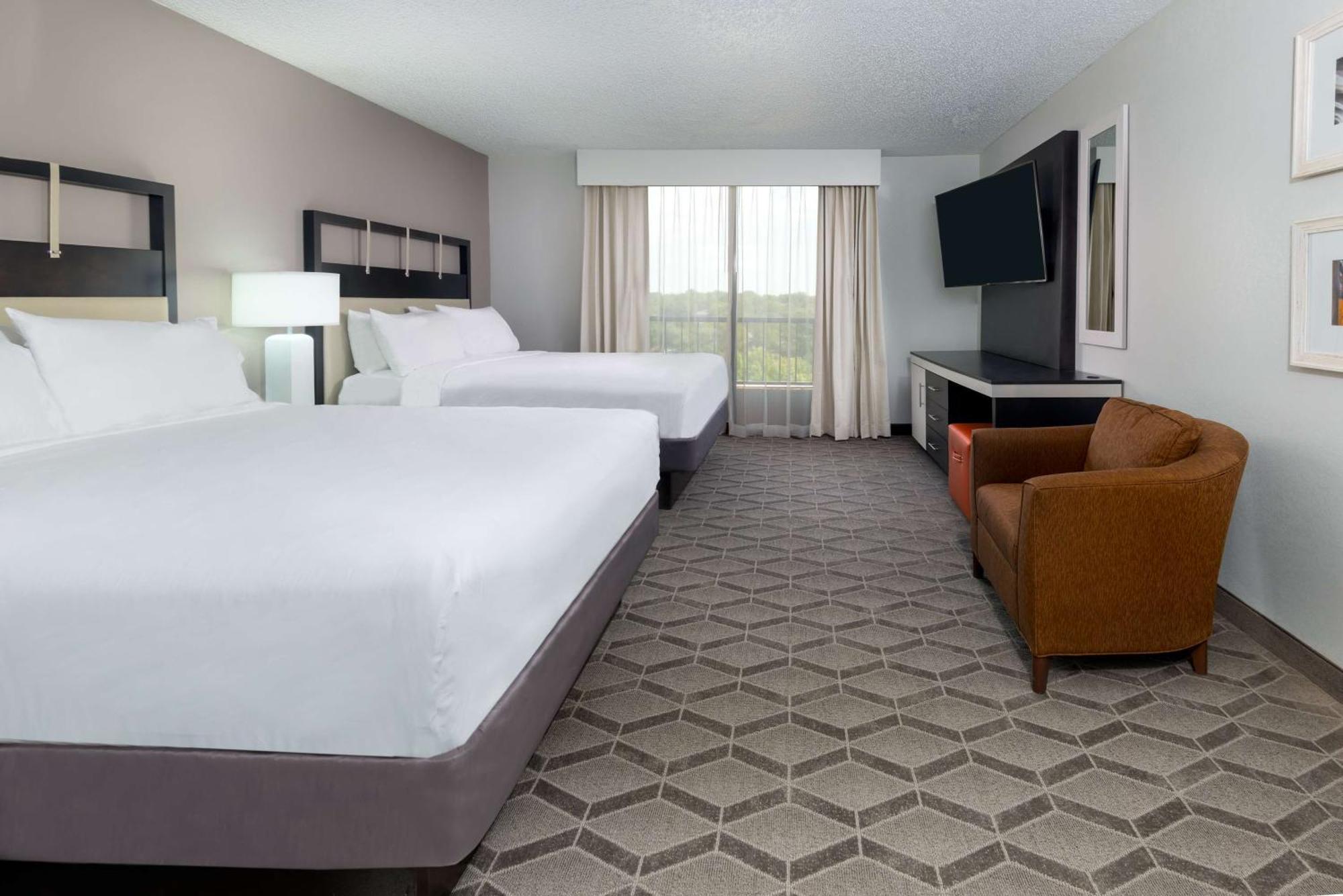 Embassy Suites Dallas - Park Central Area Экстерьер фото