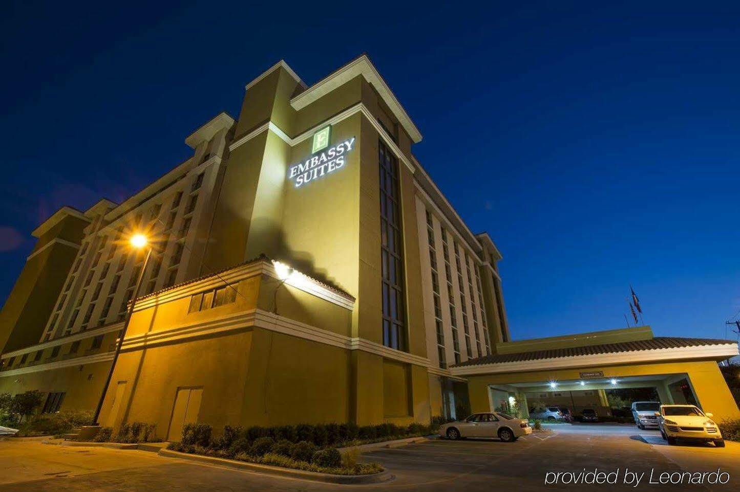 Embassy Suites Dallas - Park Central Area Экстерьер фото